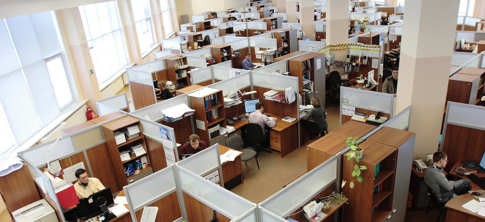 cubicleDesks